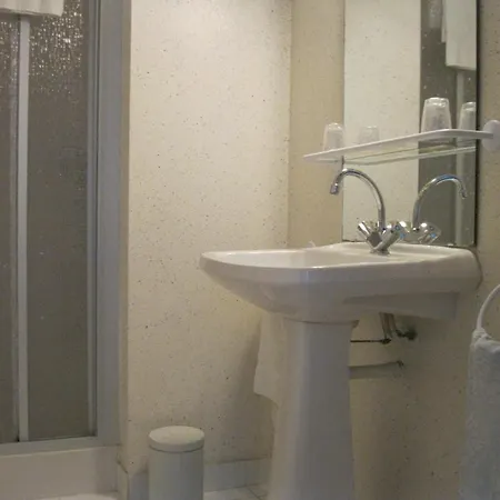 Maison Aux Cerisiers فندق