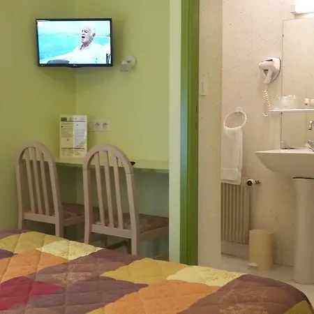 فندق Maison Aux Cerisiers 2*