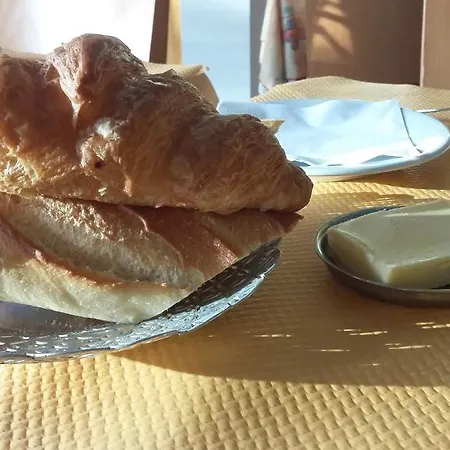 Maison Aux Cerisiers 2*